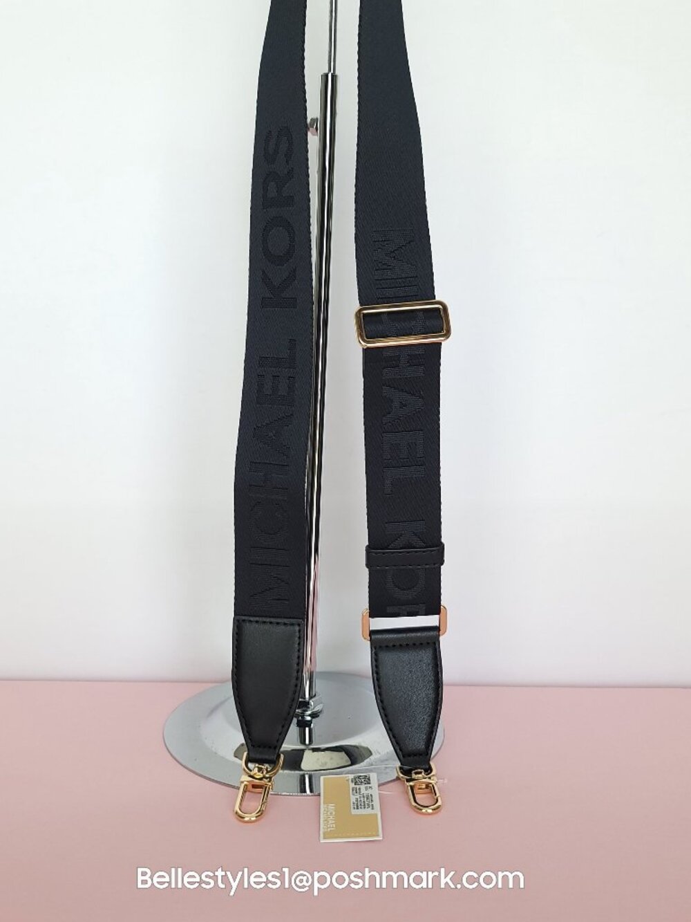 MICHAEL KORS Webbing Strap Signature Logo with Carabiner Clip- Black ⭐ - Picture 3 of 16